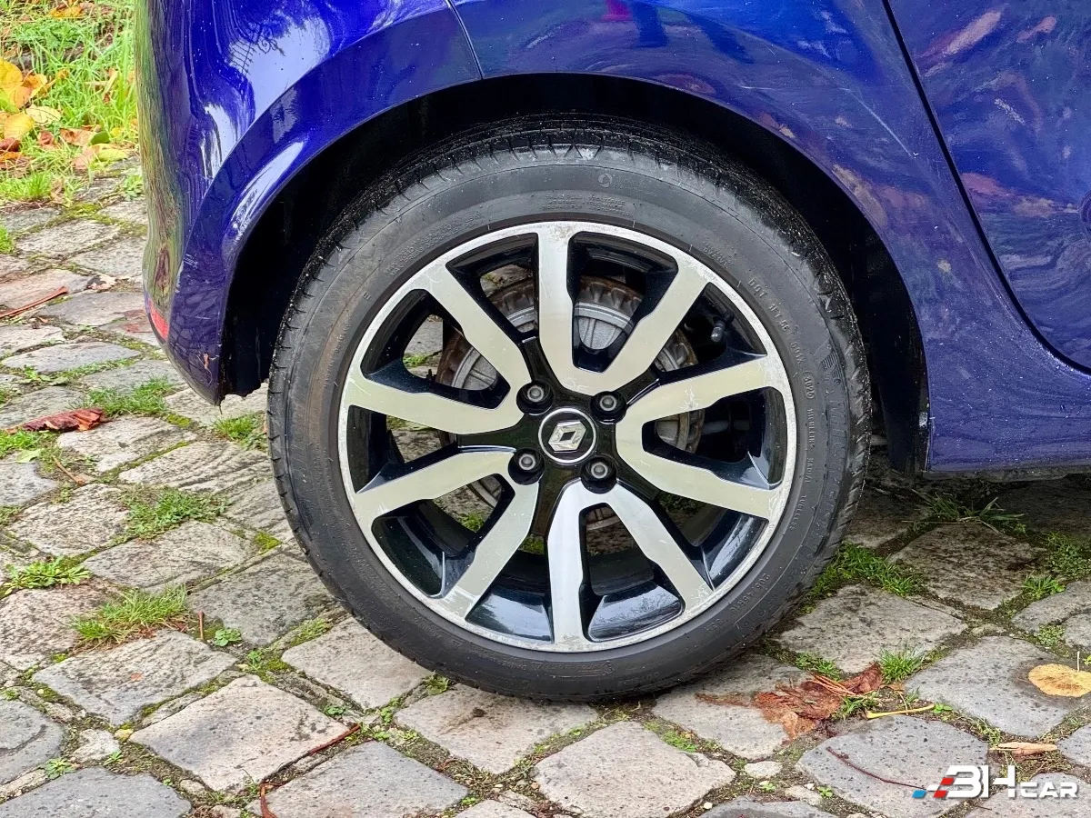 Renault Twingo - photo 24