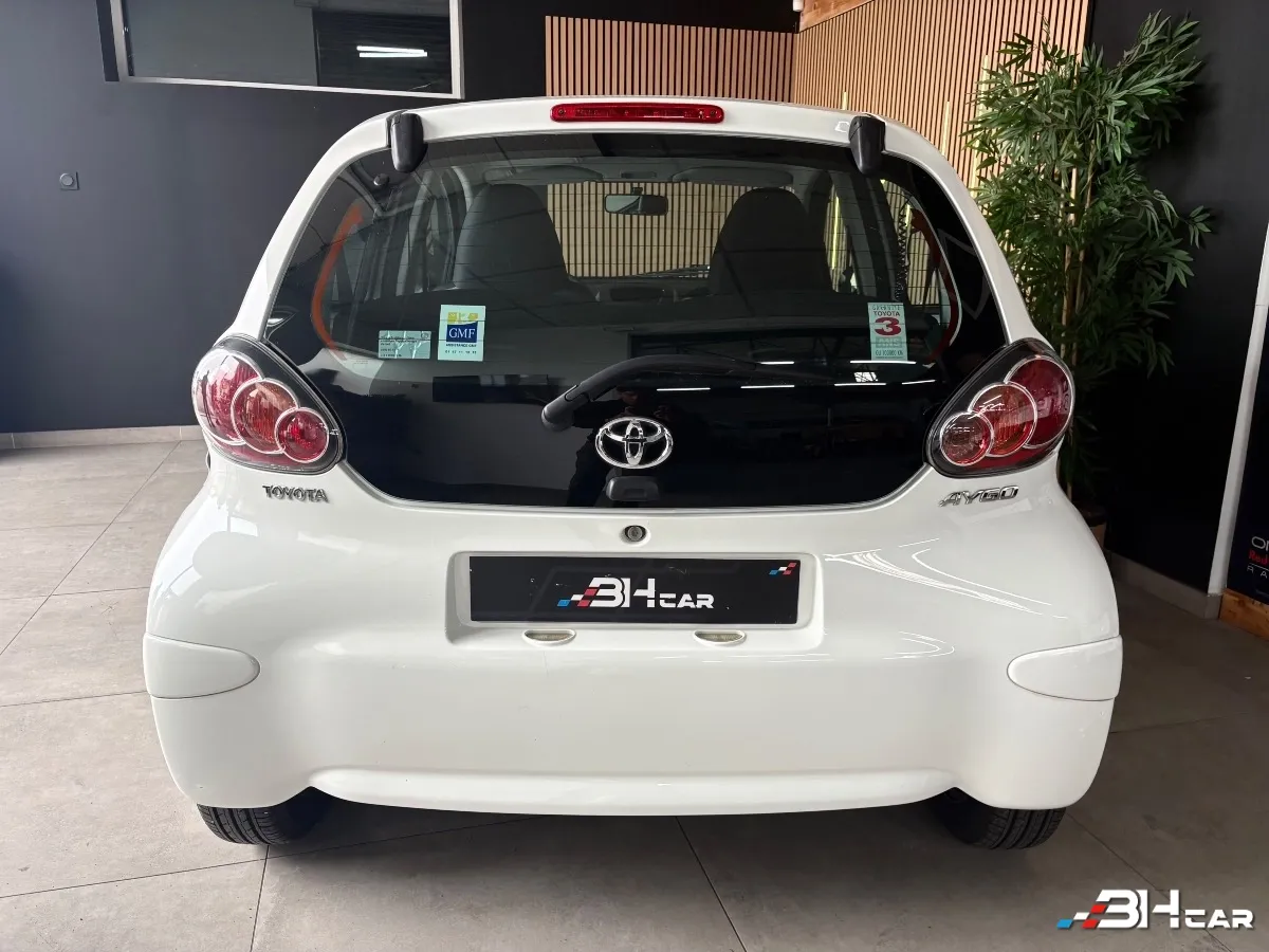 Toyota Aygo - photo 5