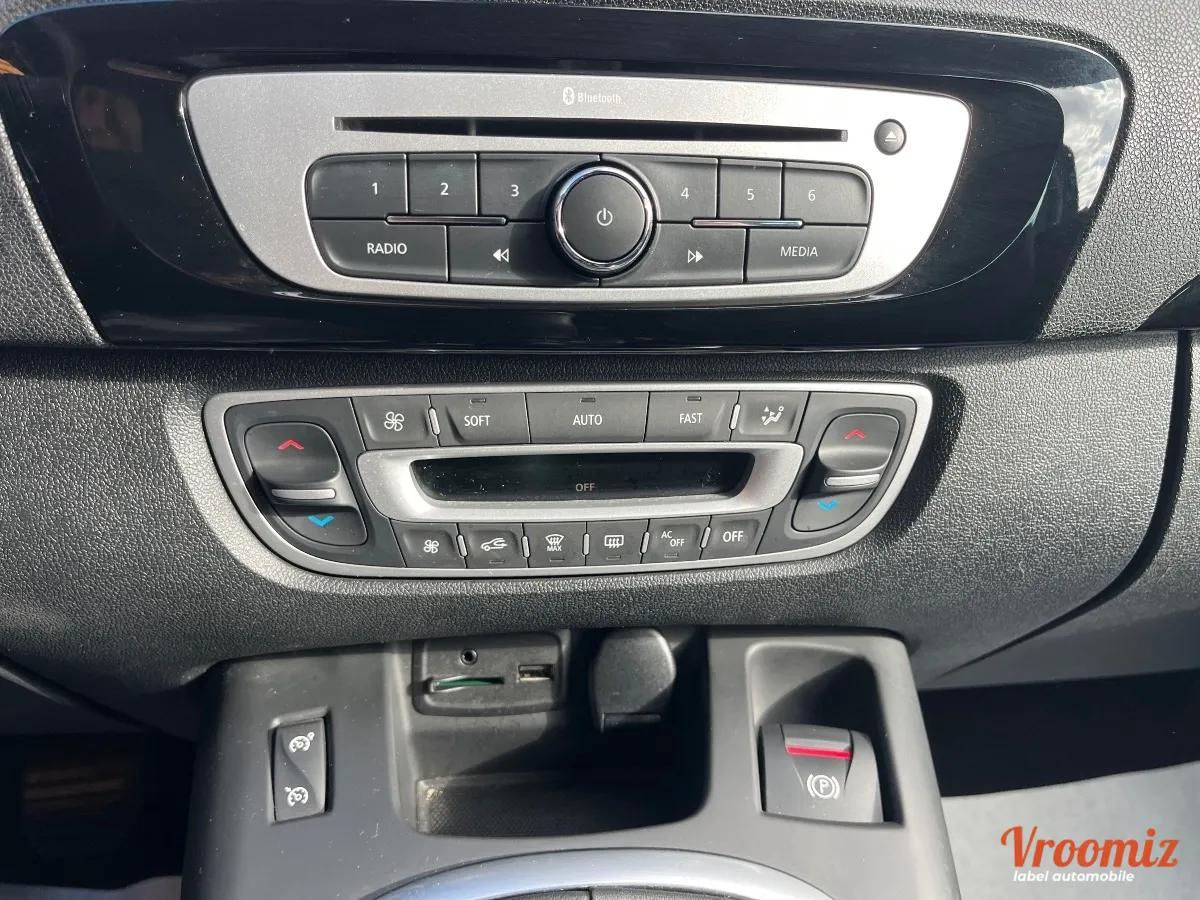 RENAULT Scénic III Phase 2 1.5 dCi Energy eco2 110 cv