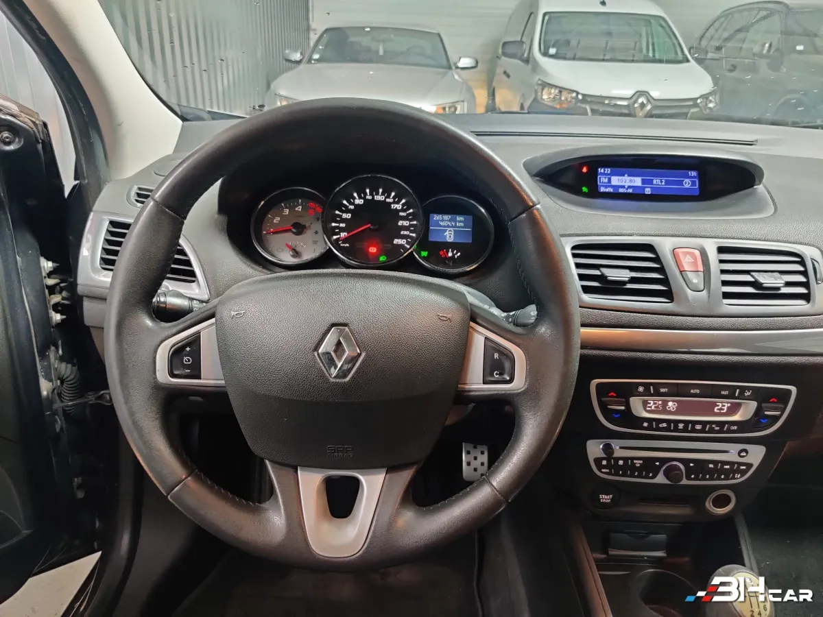 Renault Megane - photo 14