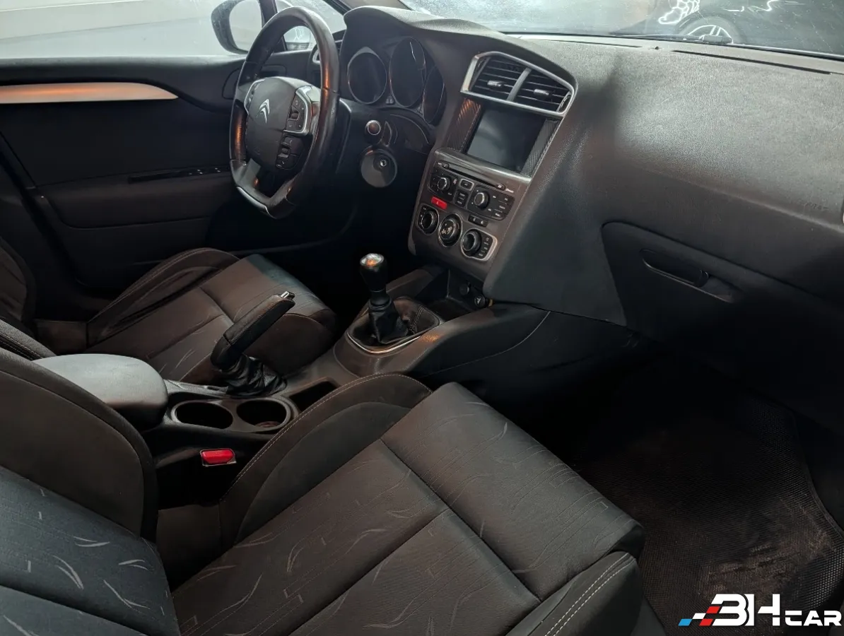 Citroen C4 - photo 8