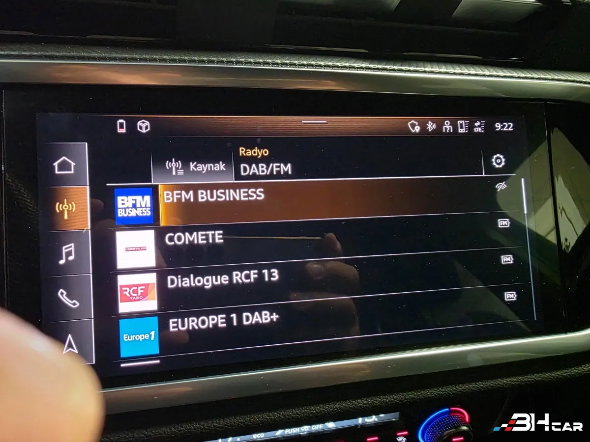 Audi Q3 - photo 15