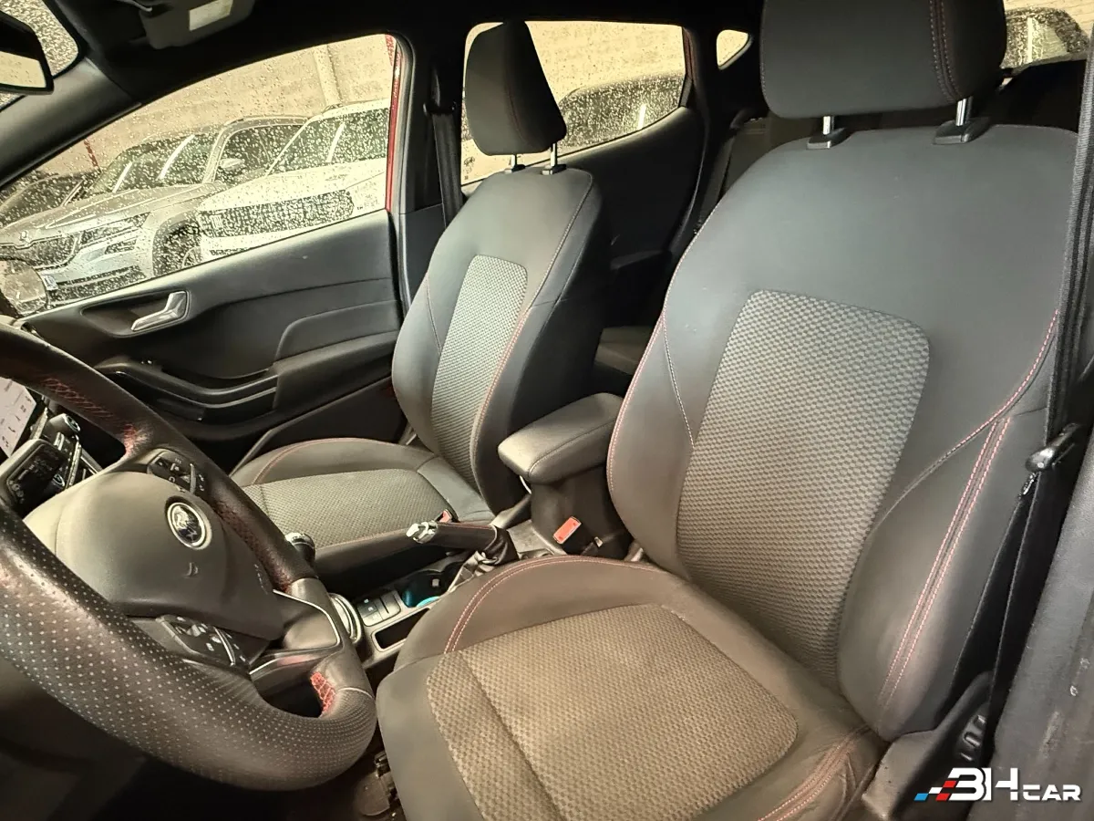 Ford Fiesta - photo 10