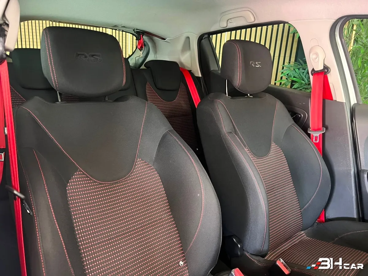 Renault Clio - photo 12