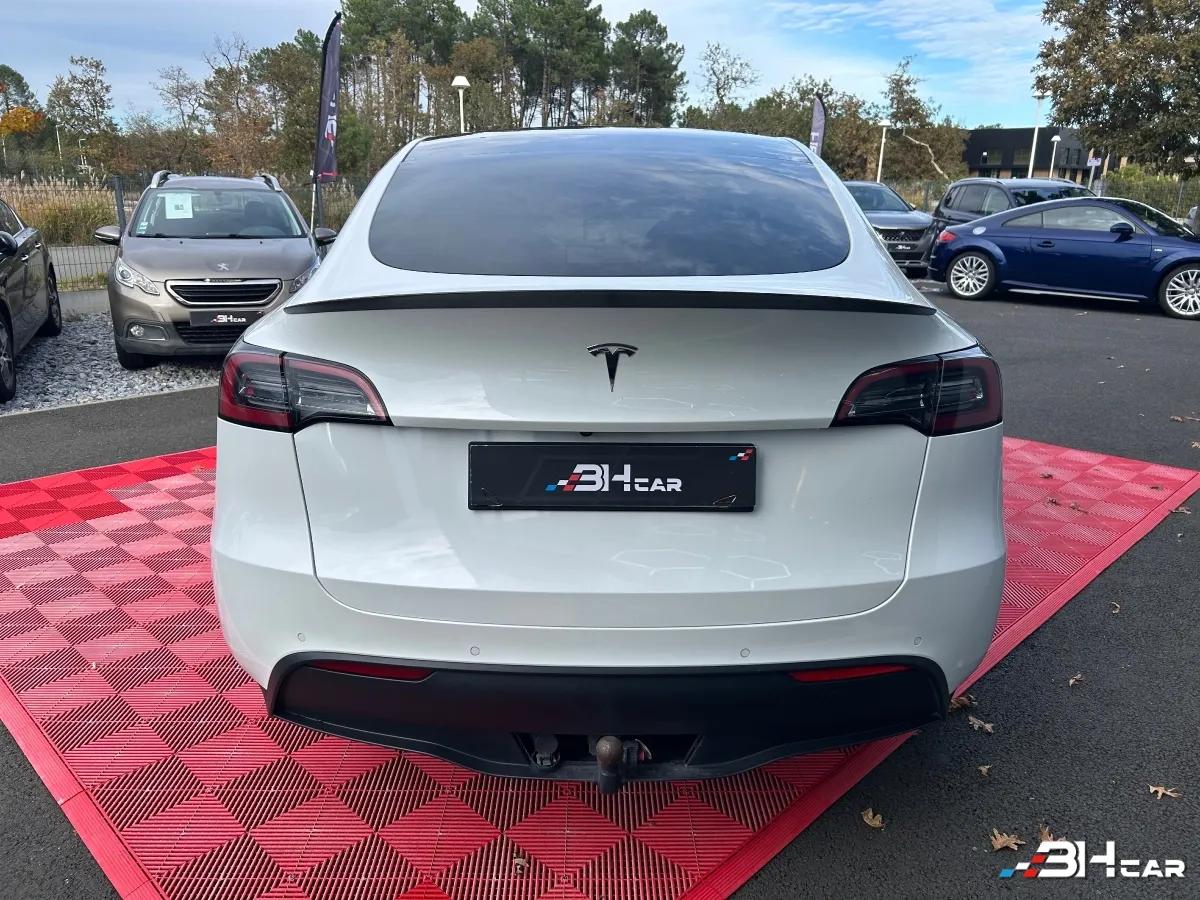 Aperçu indisponible de Tesla Model-y