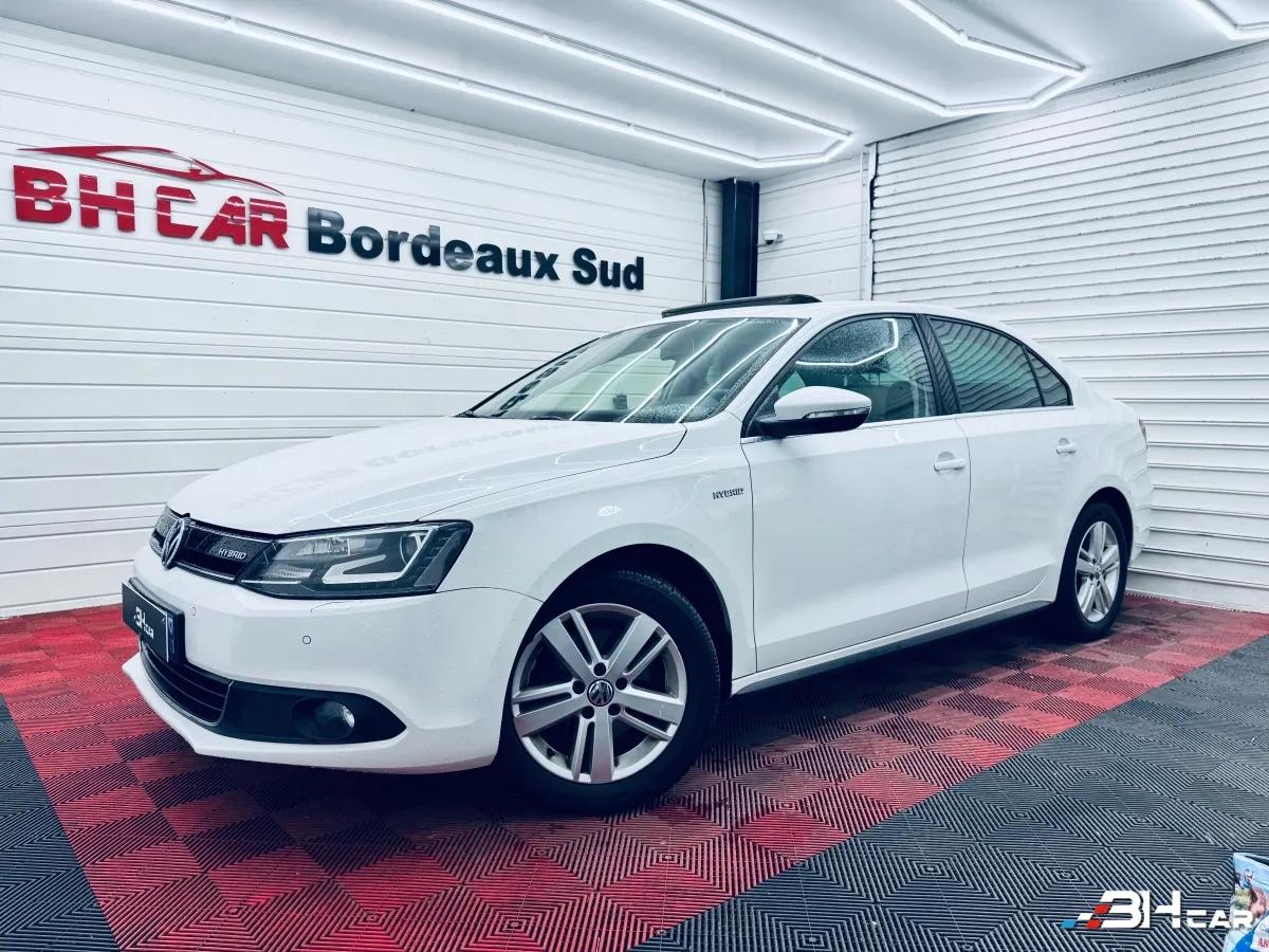 Image: Volkswagen Jetta 1.4 TSI 170CH FULL- HYBRID CONFORT LINE DSG7 // Toit ouvrant - Régulateur - Clim