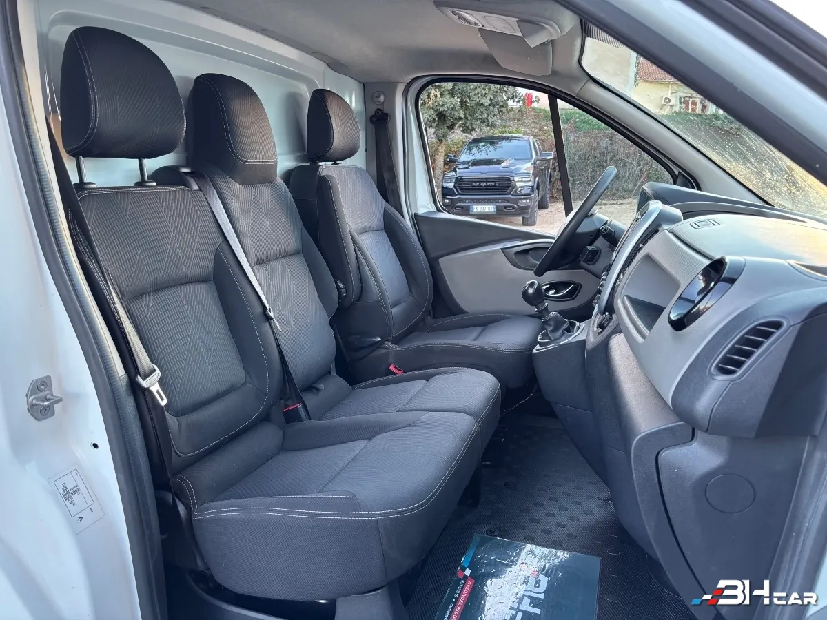 Renault Trafic Vu - photo 19