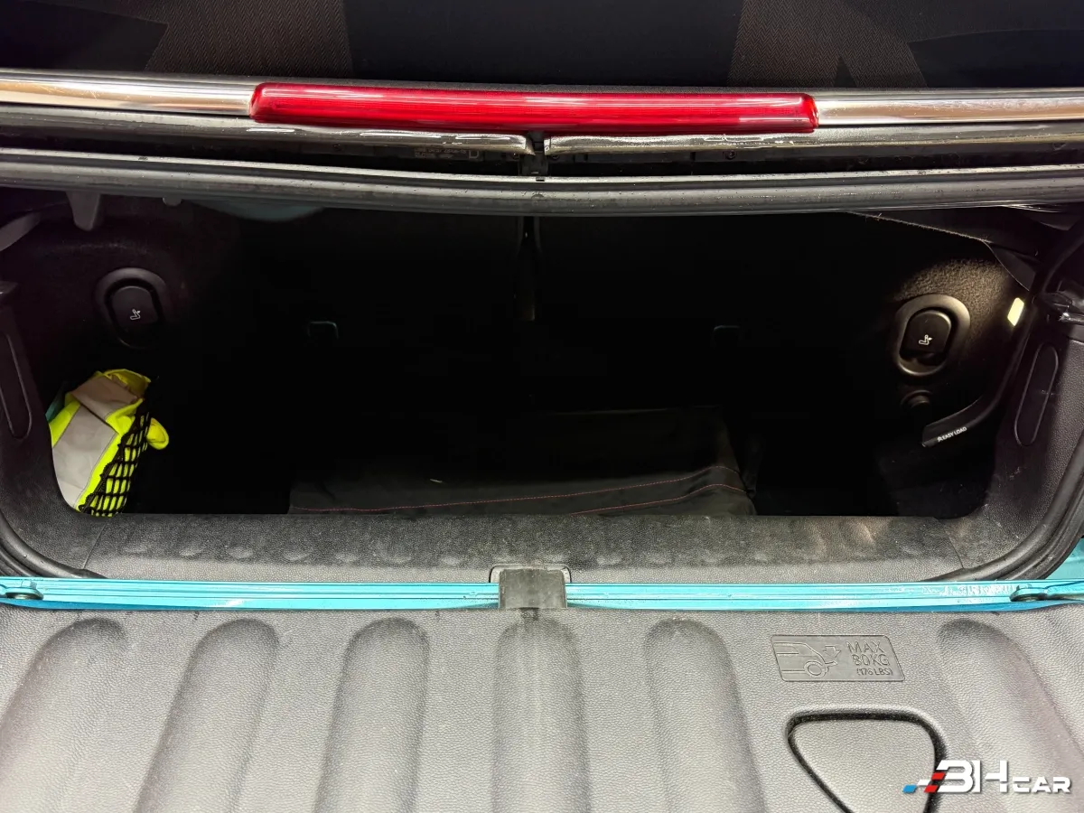 Mini Cabrio - photo 24