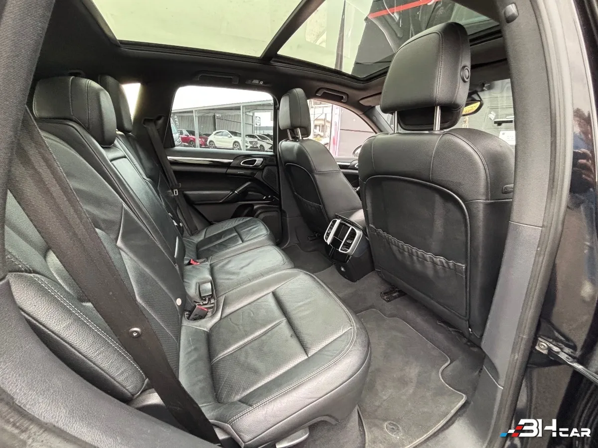 Porsche Cayenne - photo 20