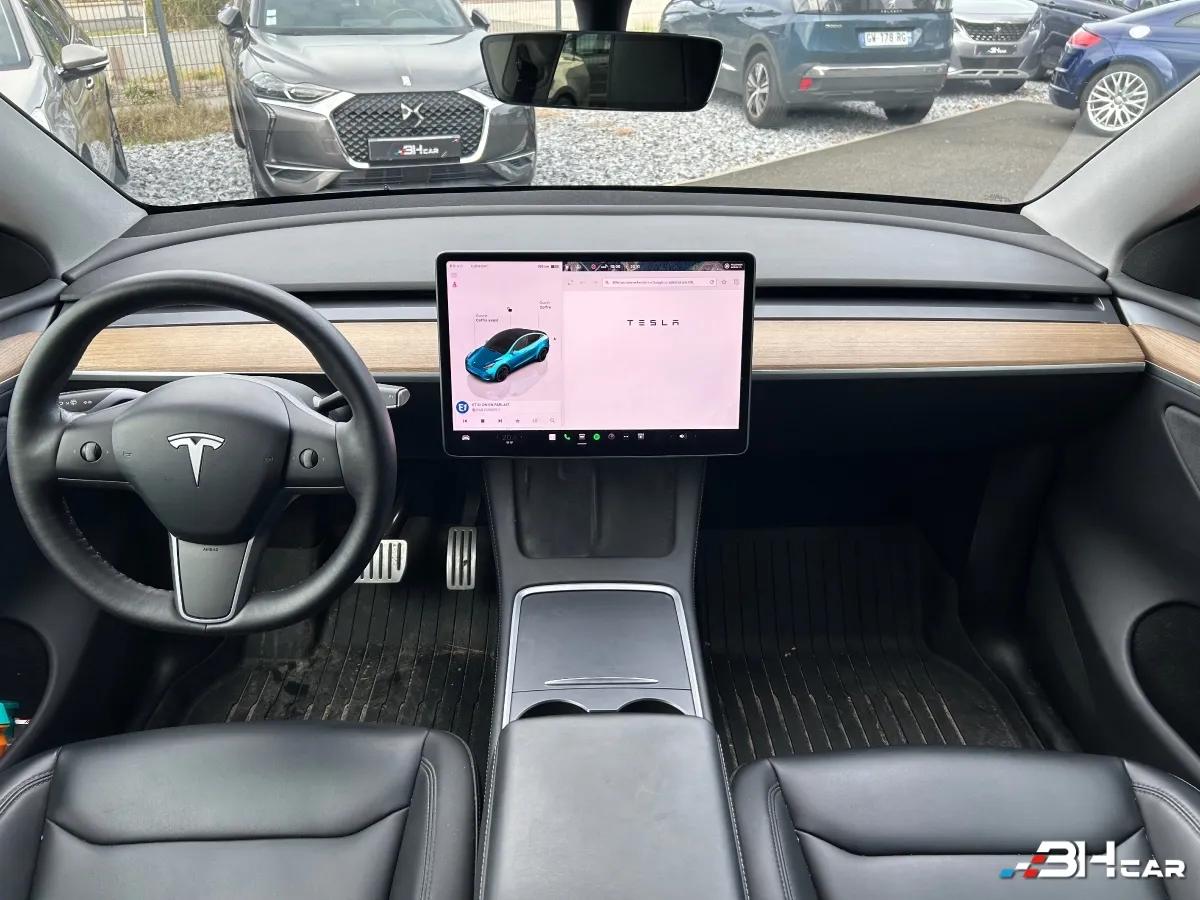 Aperçu indisponible de Tesla Model-y