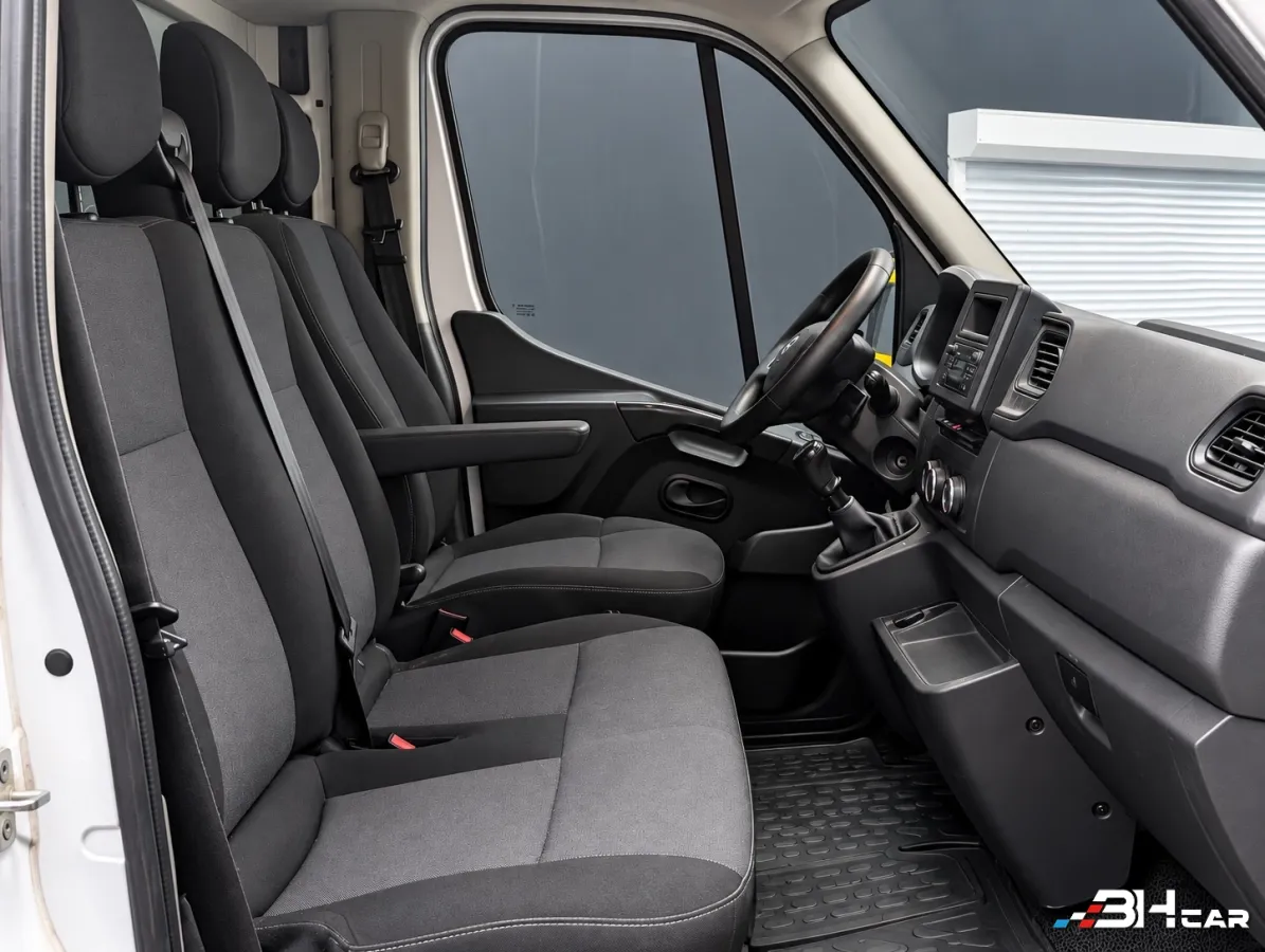 Renault Master Vu - photo 18