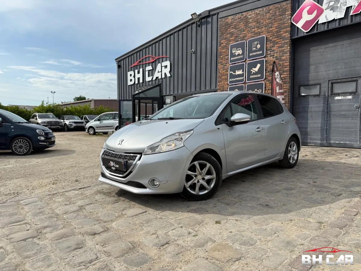 Image: Peugeot 208 GENERATION-I 1.2 VTI 80 STYLE FAIBLE KILOMETRAGE