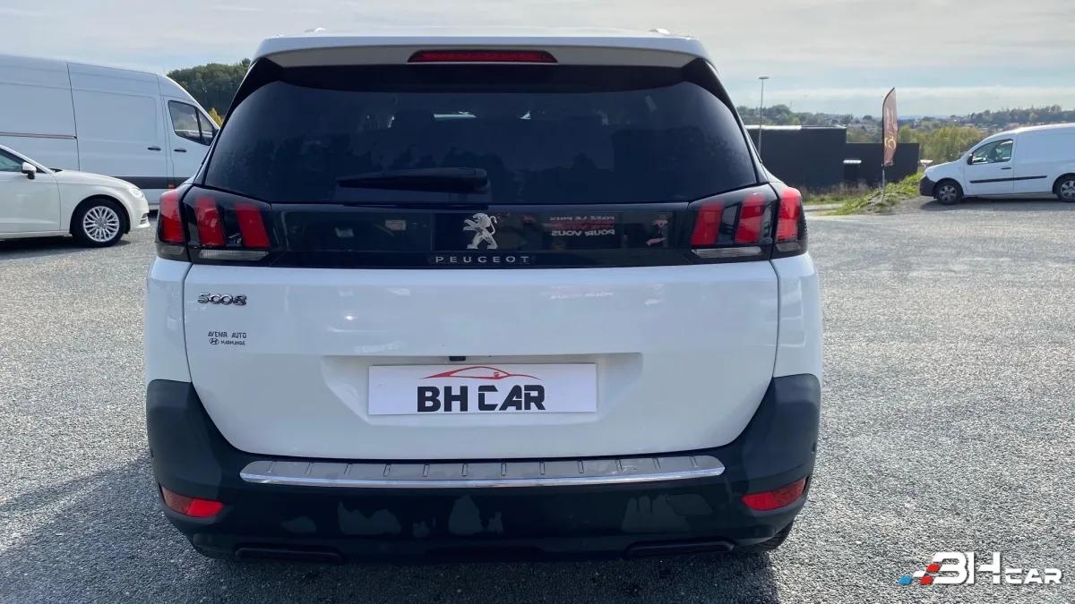 Aperçu indisponible de Peugeot 5008