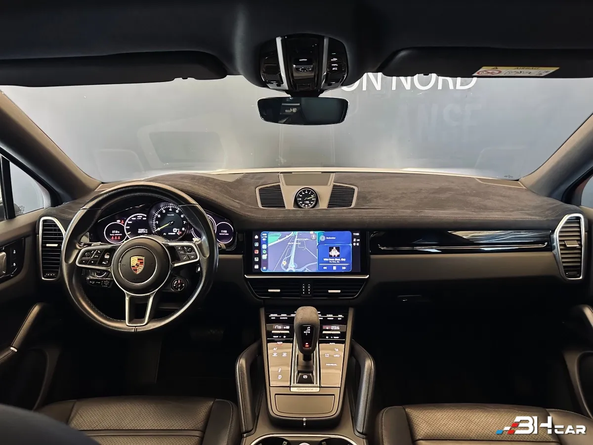 Porsche Cayenne - photo 13
