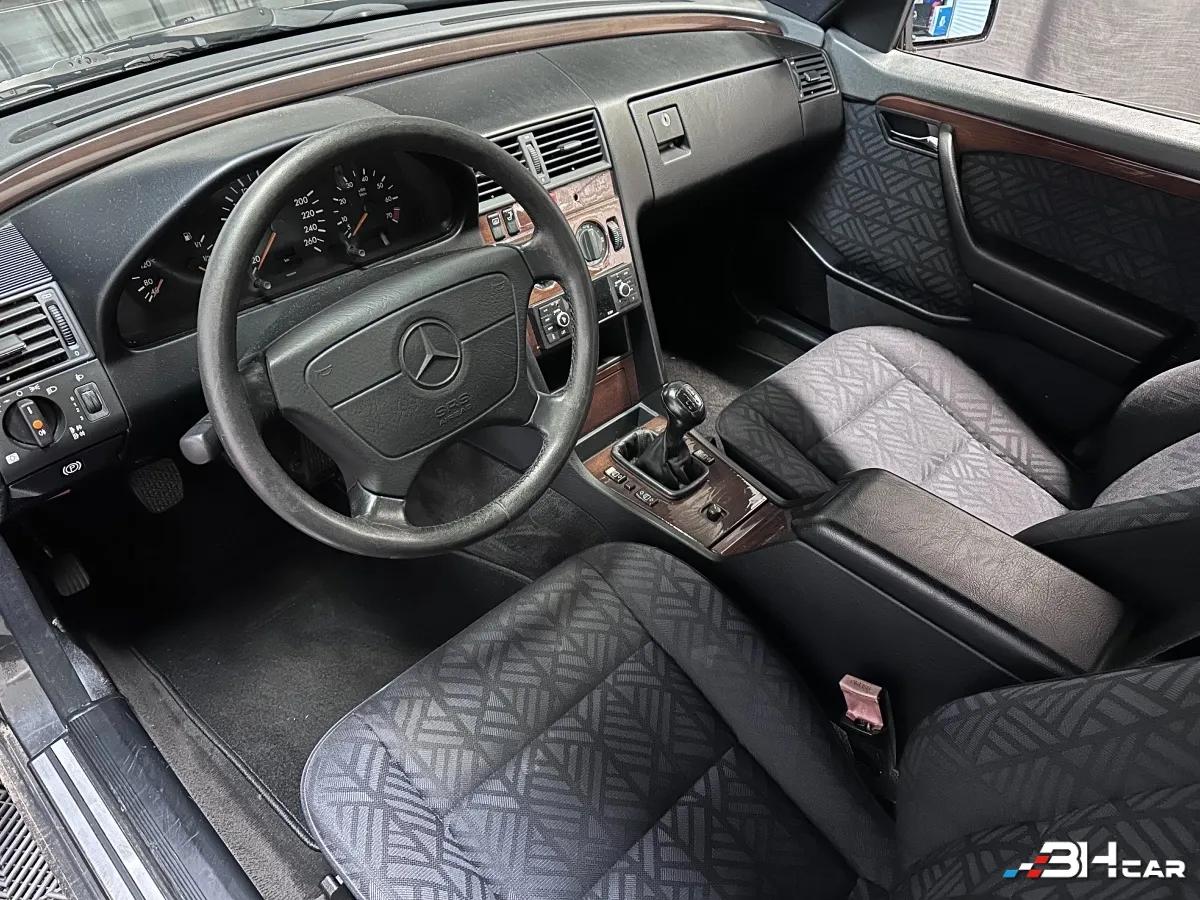 Aperçu indisponible de Mercedes-Benz Classe C