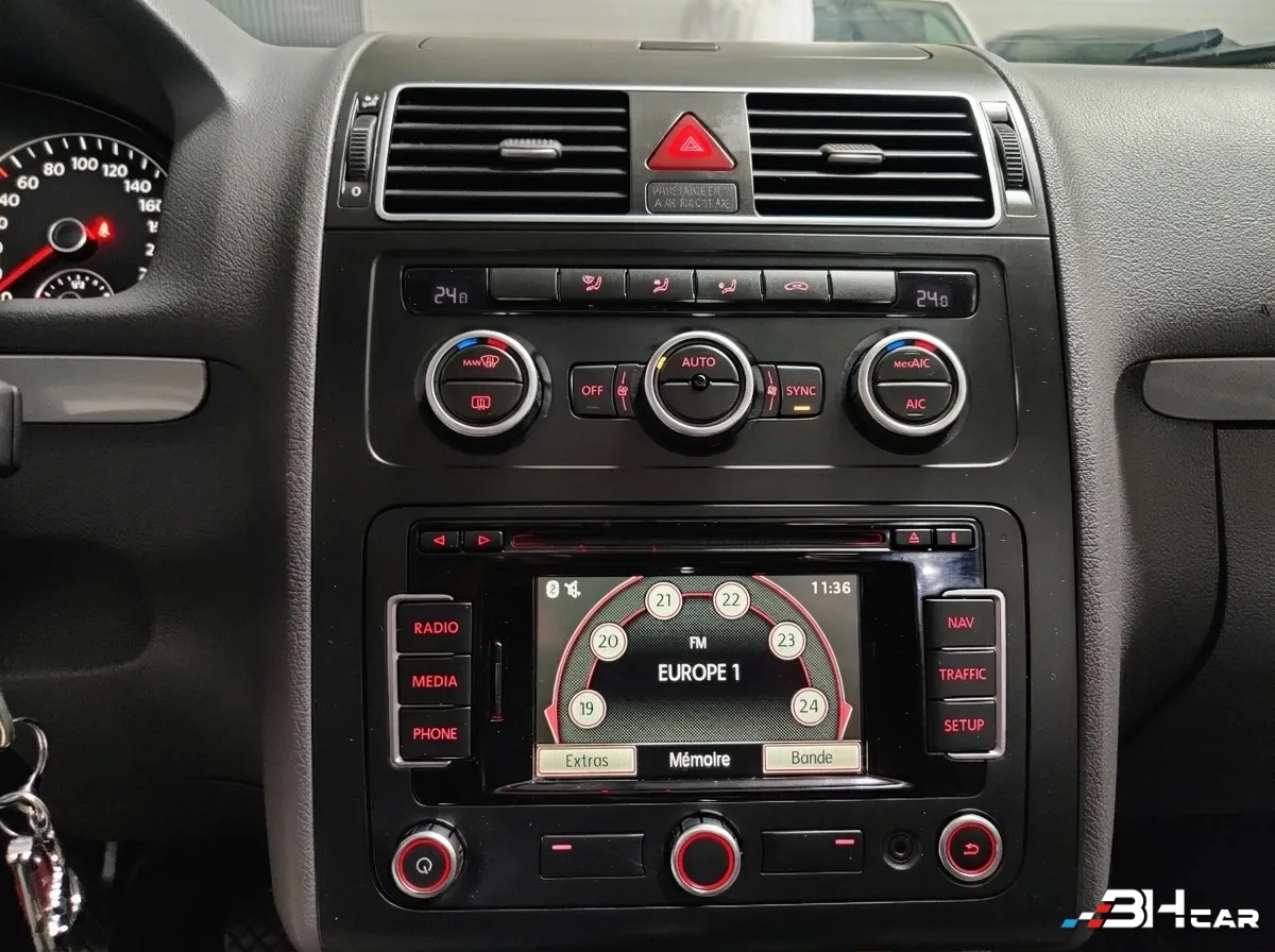 Volkswagen Touran - photo 13