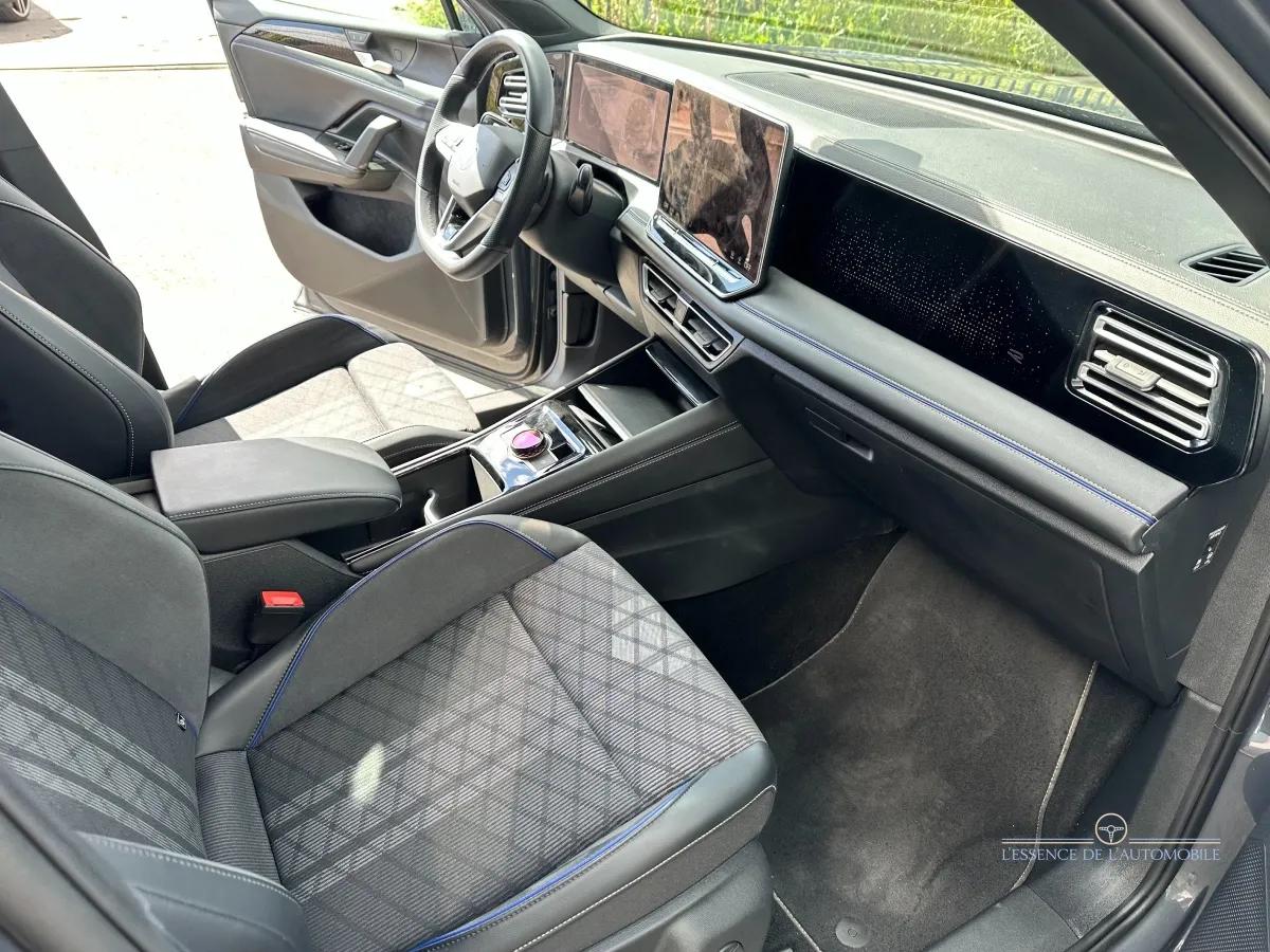 Volkswagen Tiguan 2.0 TDI 150 R-LINE DSG BVA