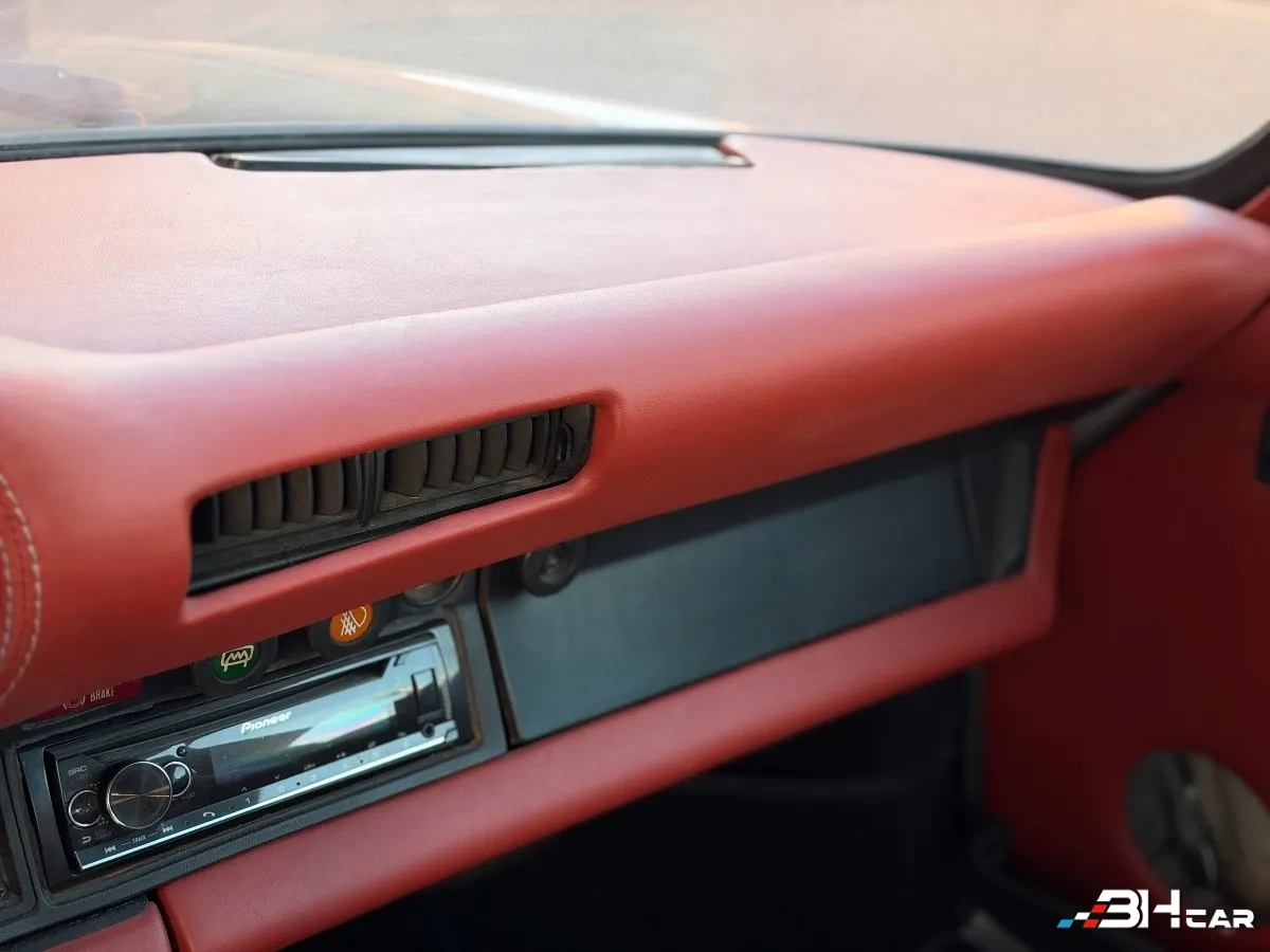 Porsche 911 SC - photo 14