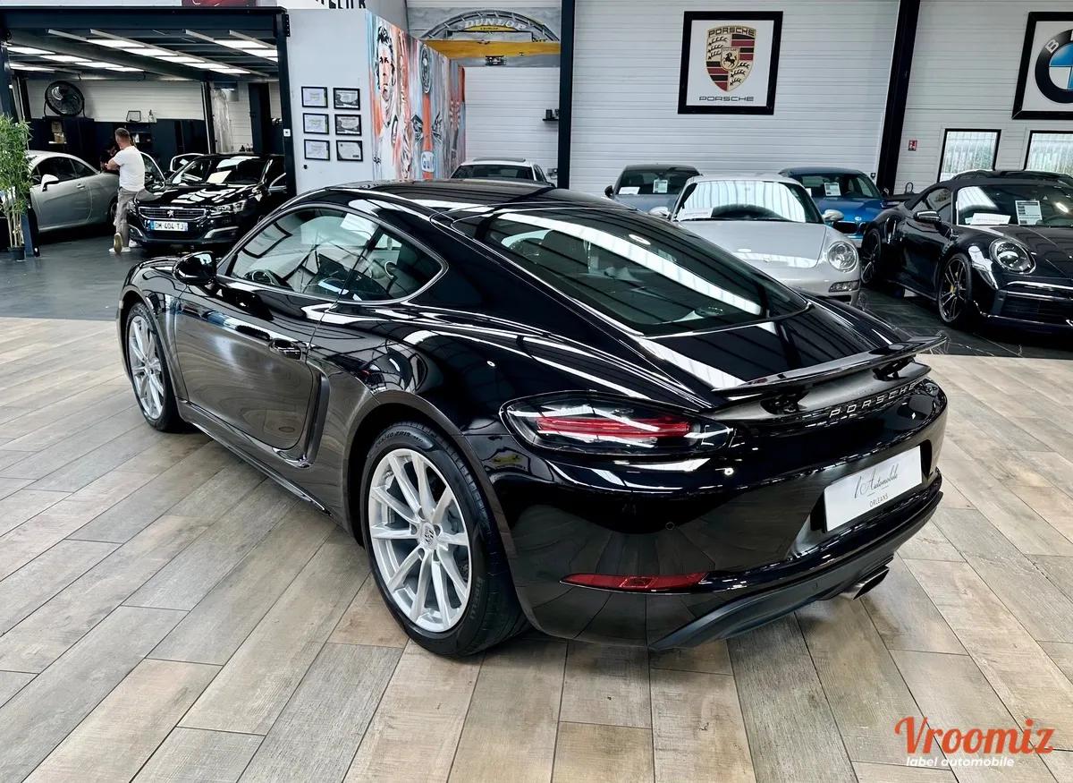 Porsche 718 Cayman 
