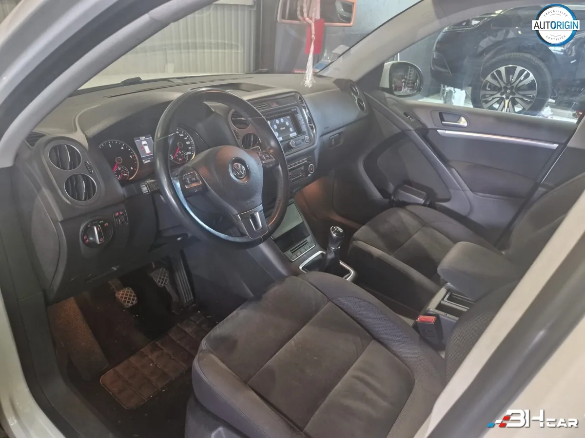 Volkswagen Tiguan - photo 27