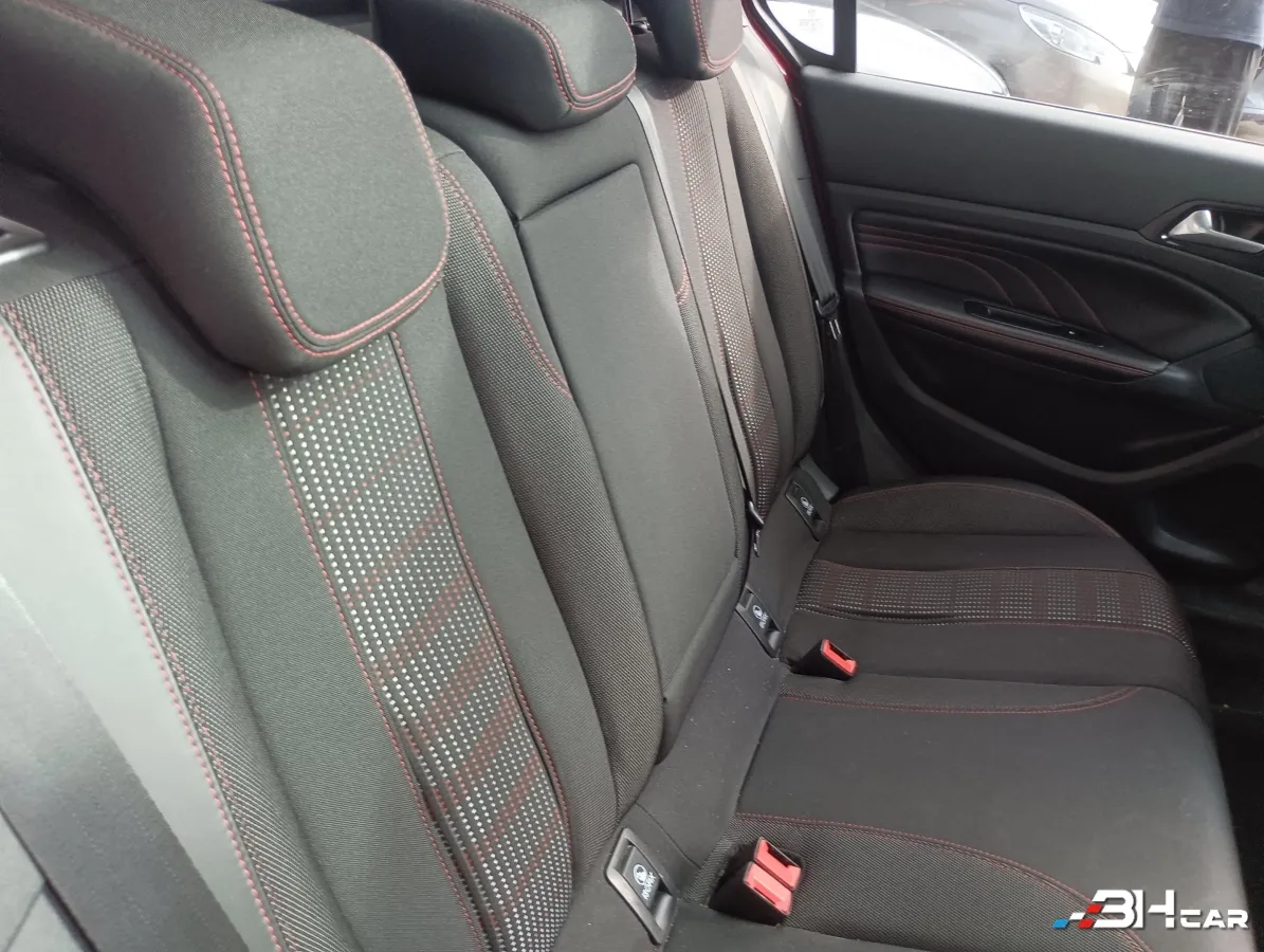 Peugeot 308 - photo 20