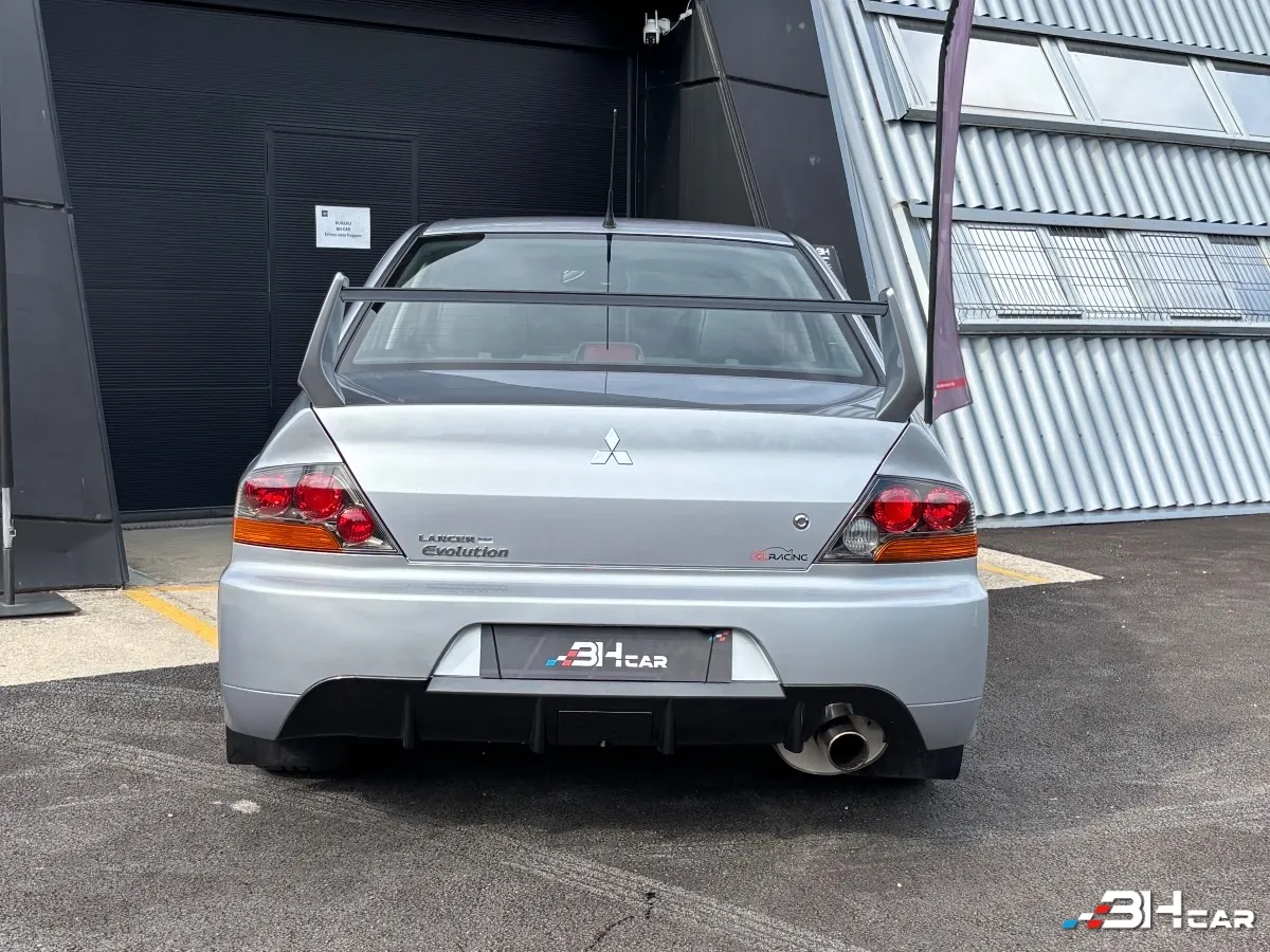 Mitsubishi Lancer - photo 5