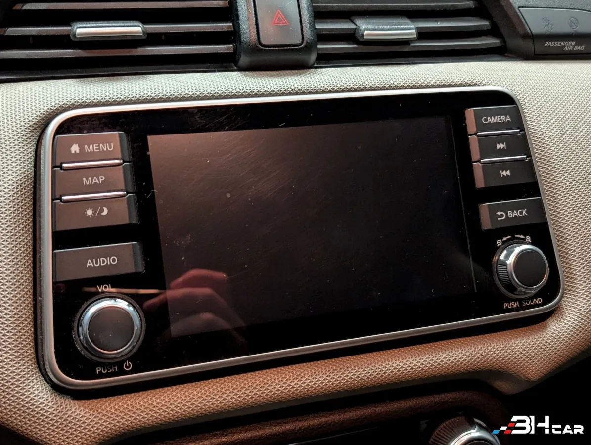 Nissan Micra - photo 15