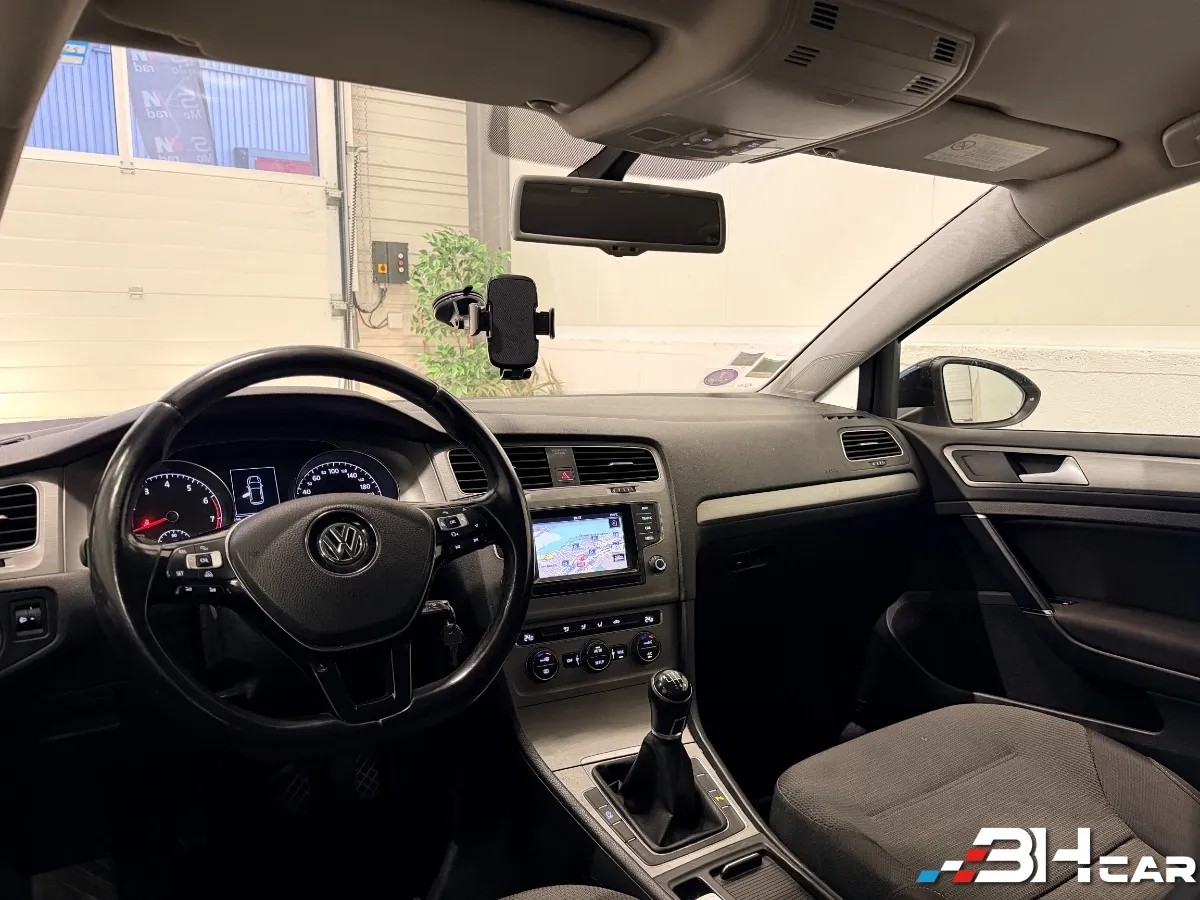 Volkswagen Golf - photo 10