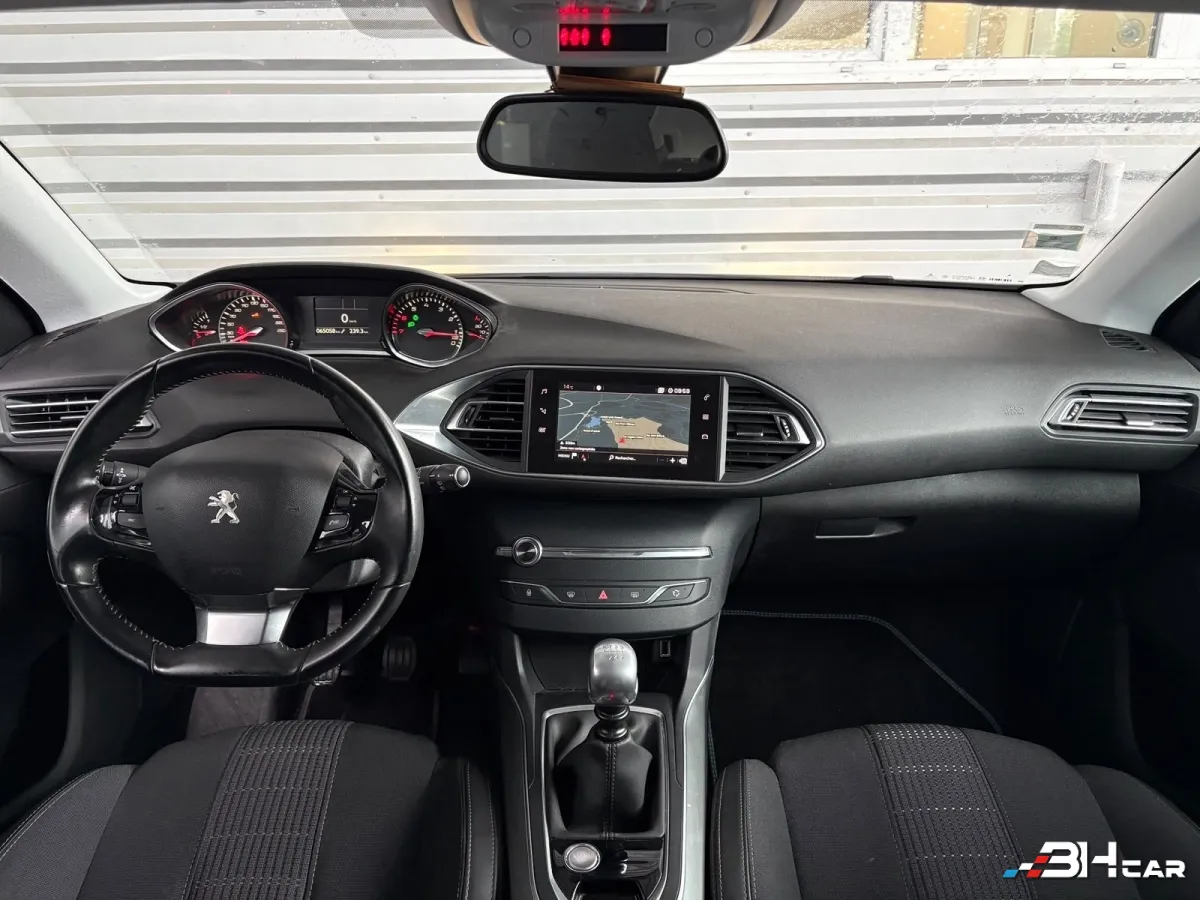 Peugeot 308 - photo 11