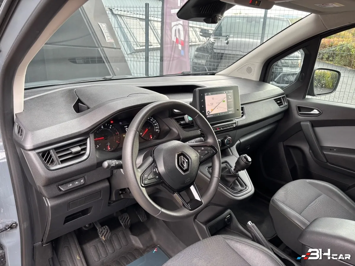Renault Kangoo Van - photo 17