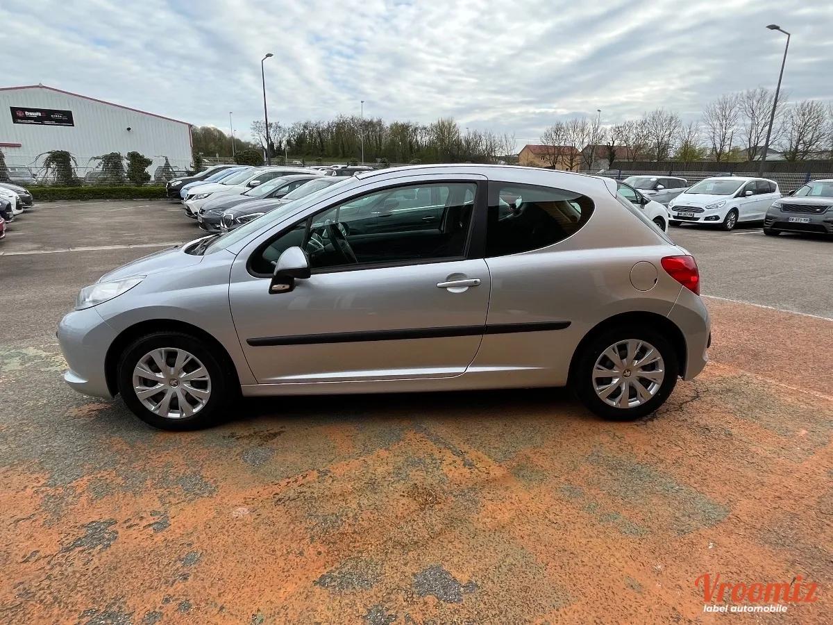 PEUGEOT 207 1.4 HDi 70 CH