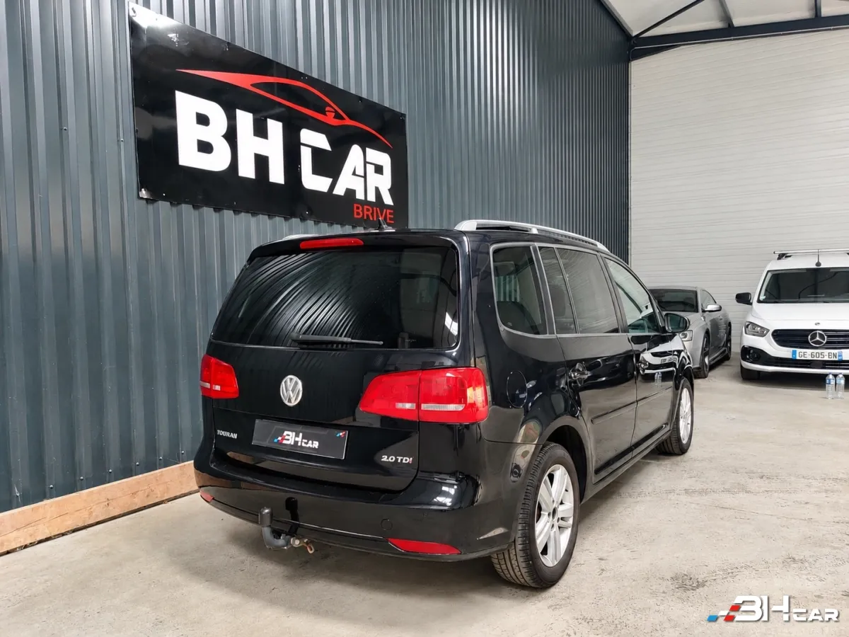 Volkswagen Touran - photo 4