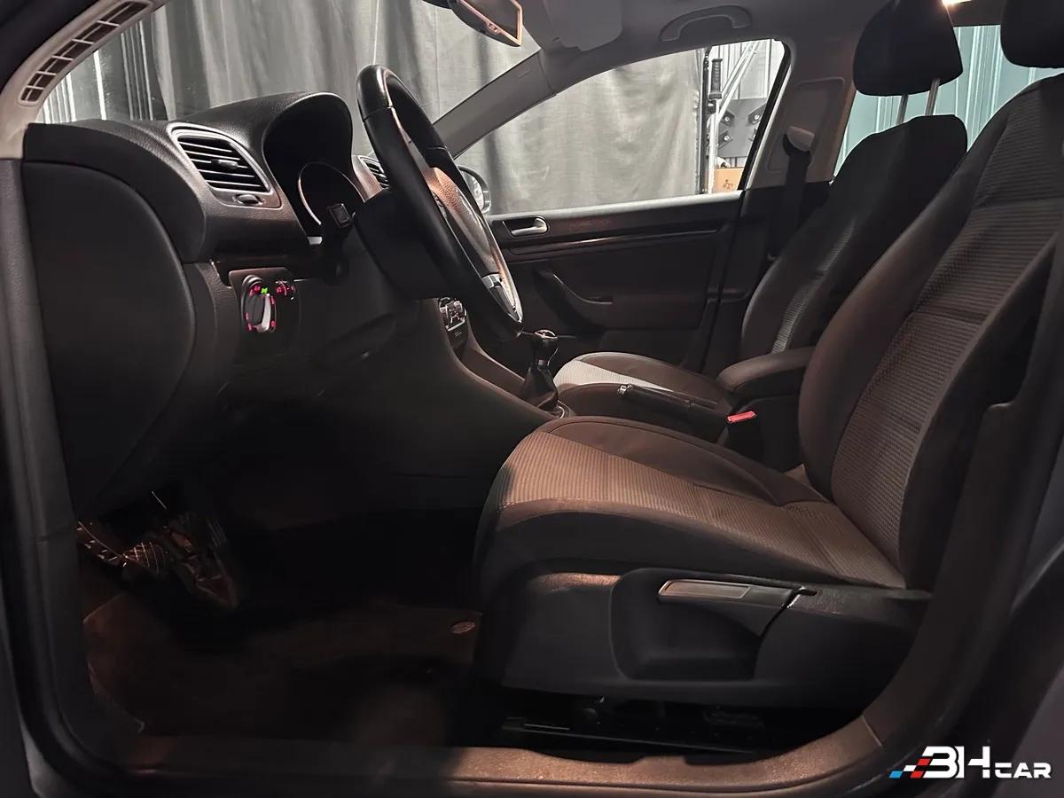 Aperçu indisponible de Volkswagen Golf