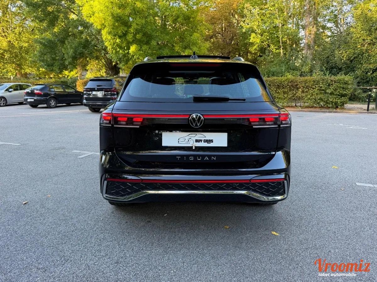 Volkswagen Tiguan 2.0 TDI 150 EXCLUSIVE R-LINE DSG BVA