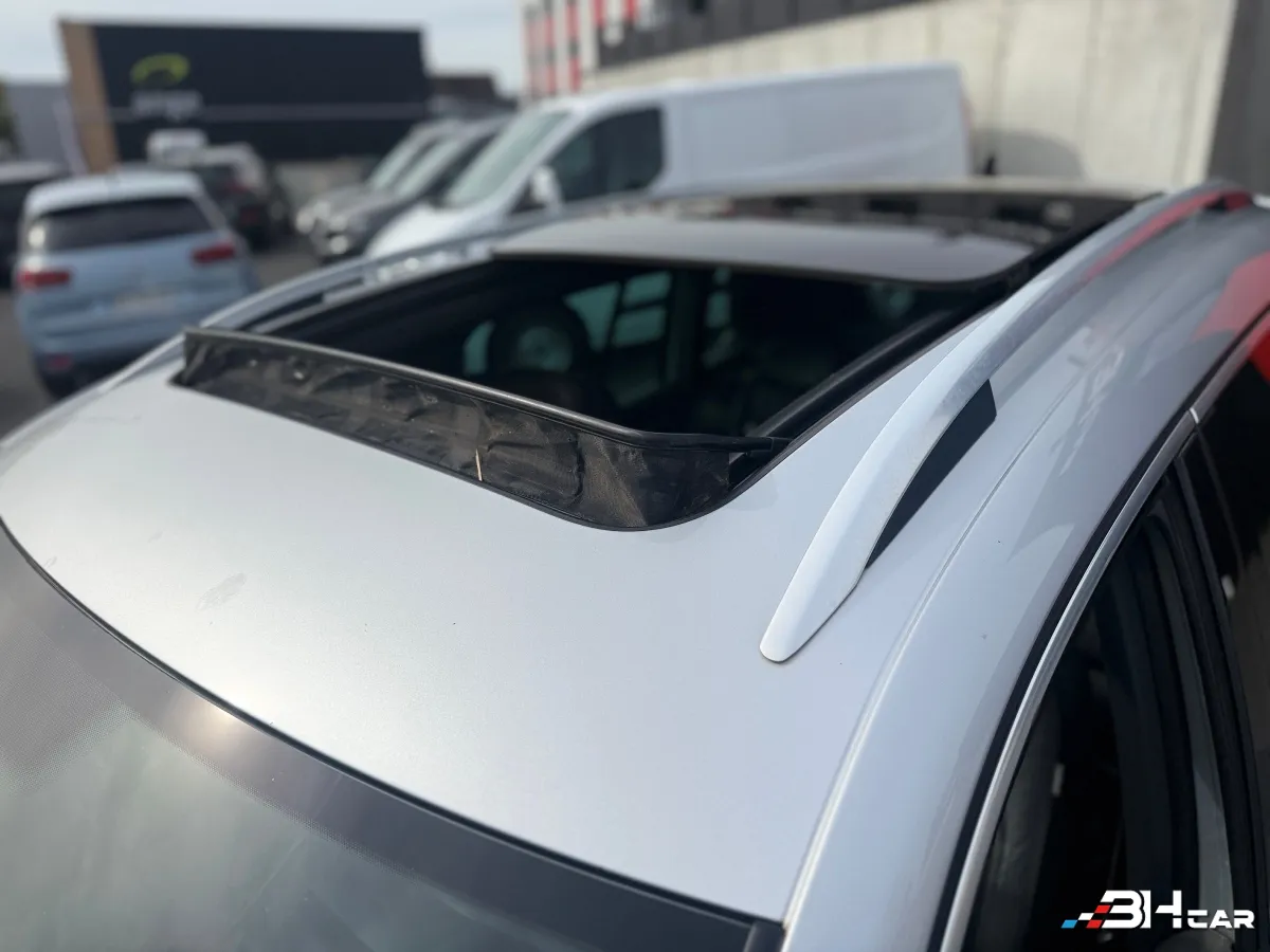 Volkswagen Tiguan - photo 14