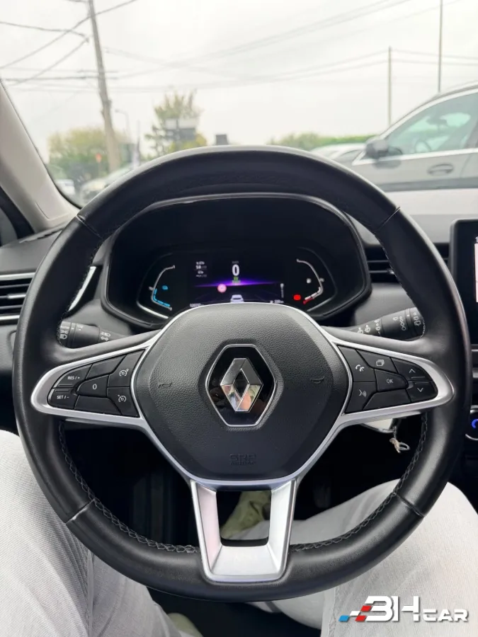 Renault Clio - photo 8