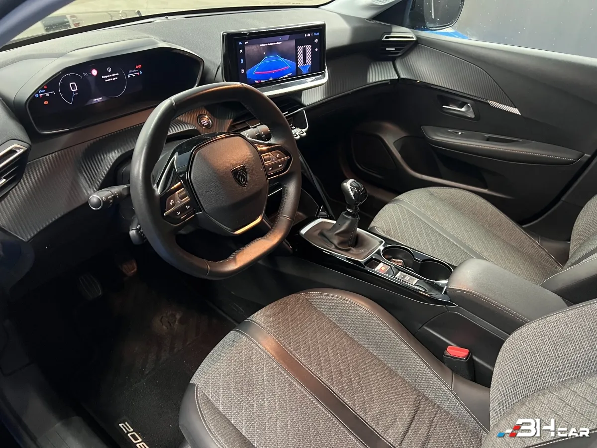 Peugeot 208 - photo 11