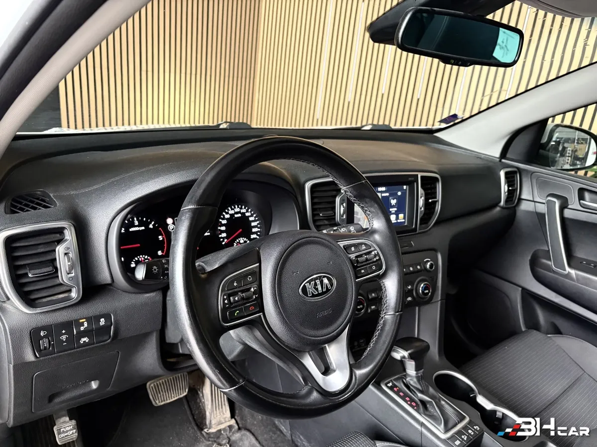 Kia Sportage - photo 10