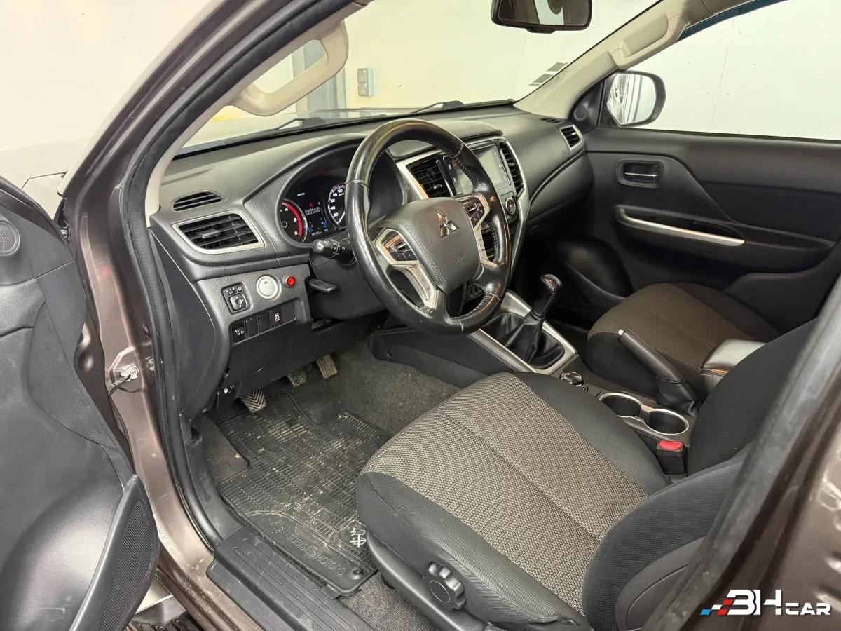 Aperçu indisponible de Mitsubishi L200