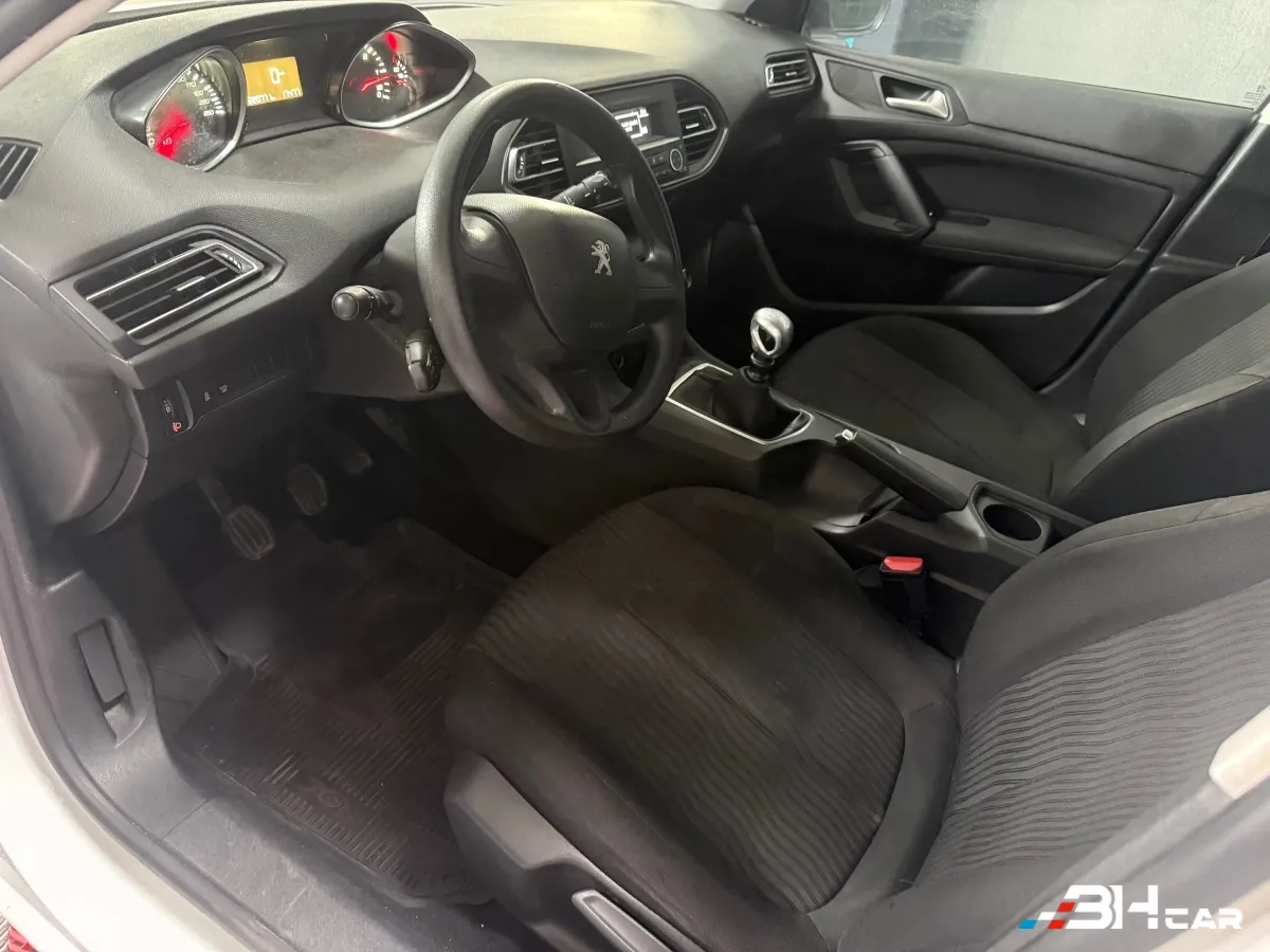 Peugeot 308 - photo 10