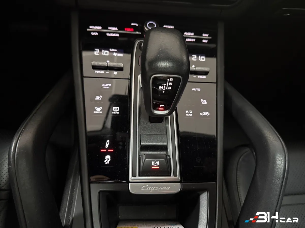 Porsche Cayenne - photo 28