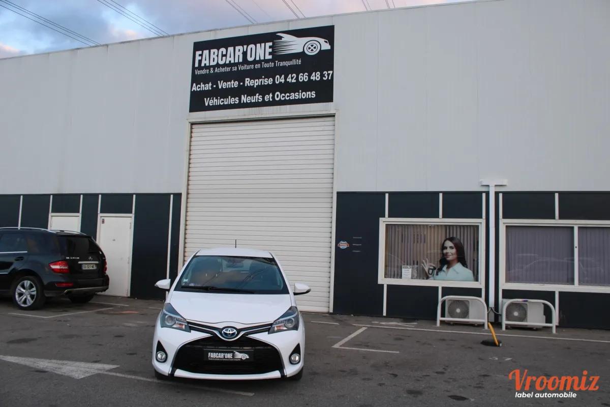 TOYOTA Yaris 3 phase 2 HSD 100h Design 5p