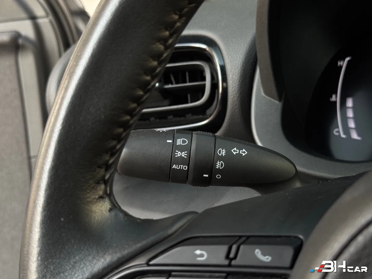 Toyota Yaris - photo 21