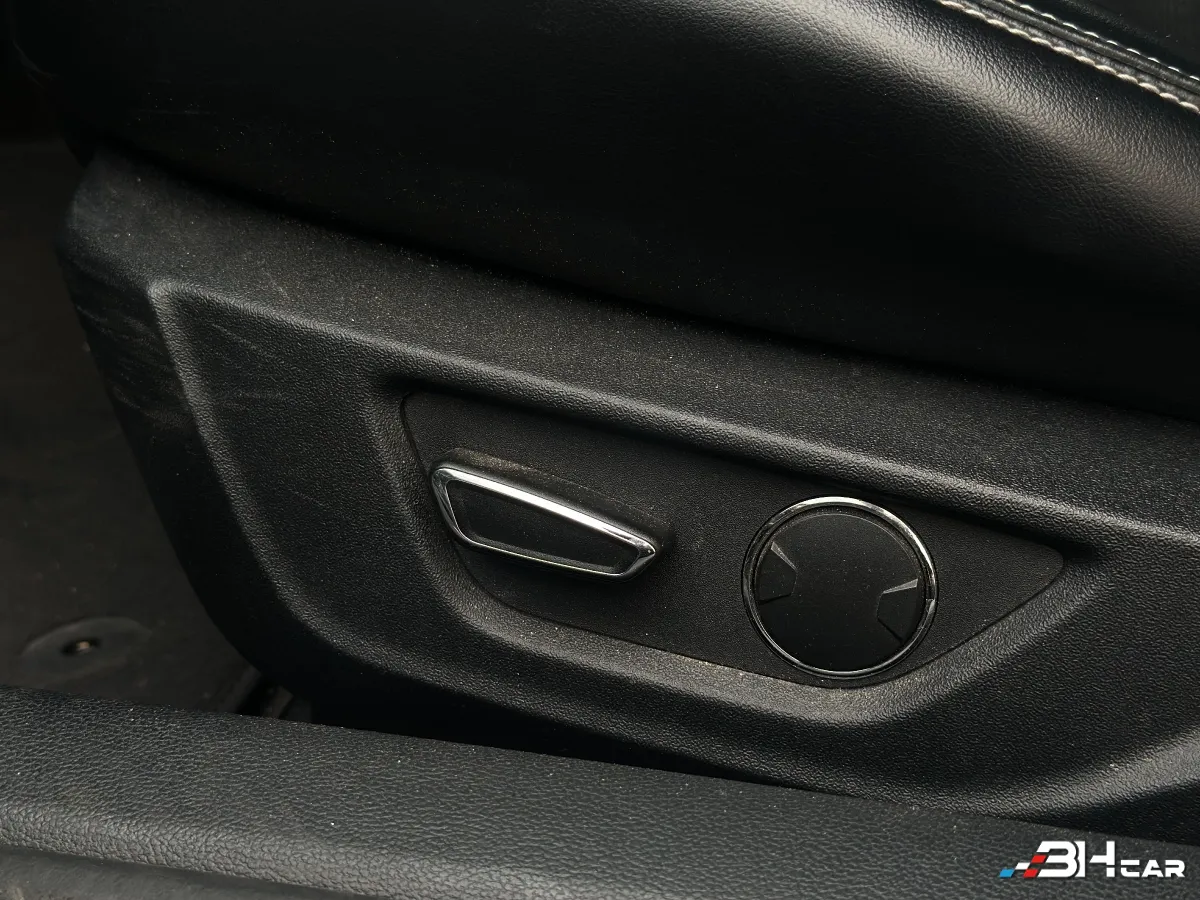 Ford Mustang - photo 16
