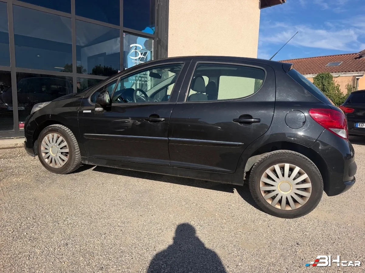 Peugeot 207 - photo 7