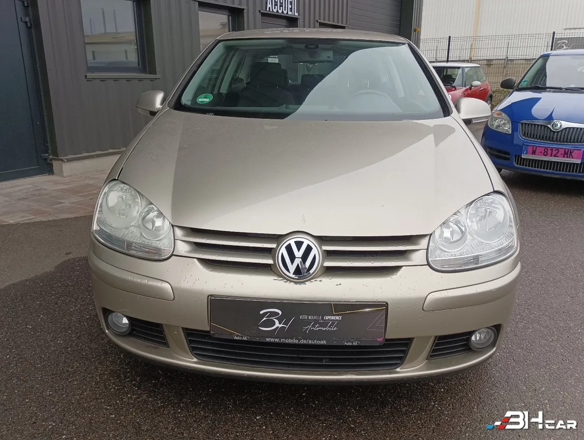 Volkswagen Golf - photo 8