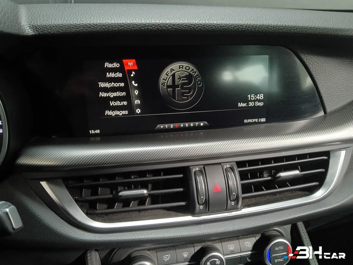 Alfa Romeo Stelvio - photo 19