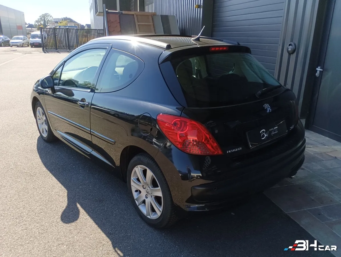 Peugeot 207 - photo 3