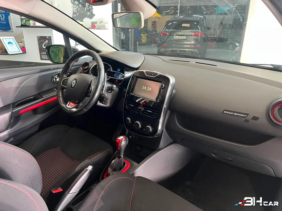 Renault Clio - photo 13