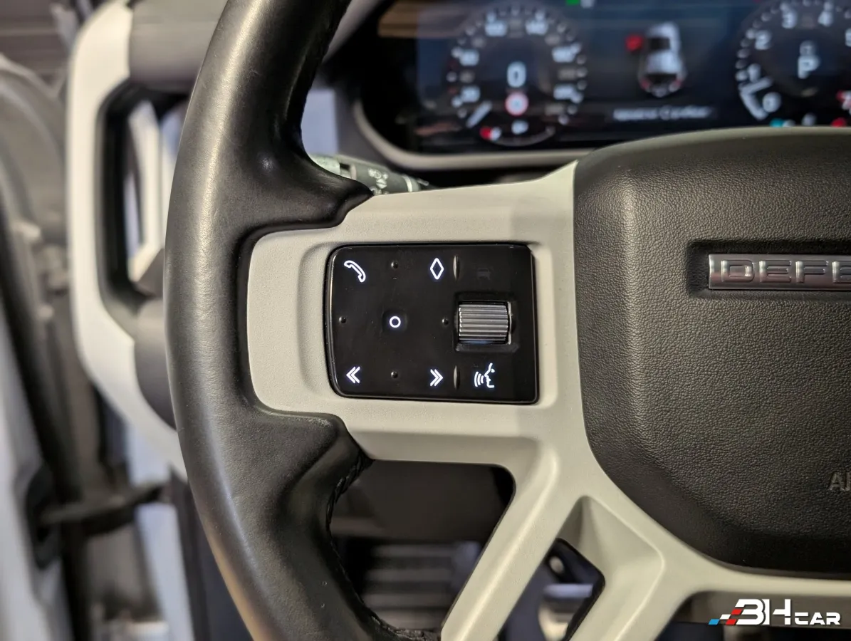 Land Rover Defender - photo 11